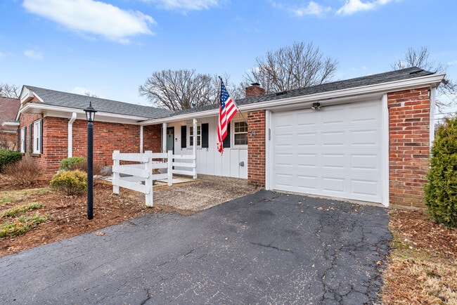 Photo - 8608 Whipps Bend Rd