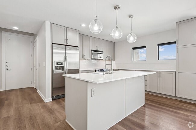 Building Photo - Parkside So7 Rental