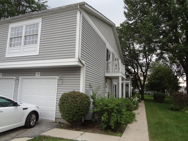 Photo - 598 Lotus Ct Townhome