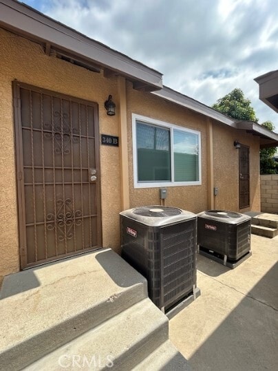 Photo - 340 W Raymond St