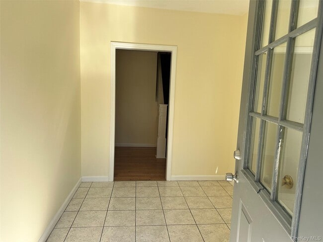 Photo - 14 Givens Ln