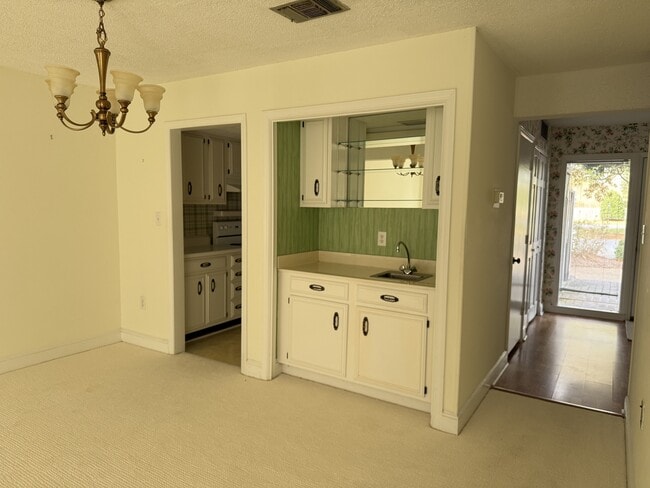 Photo - 155 Beaufort Ct