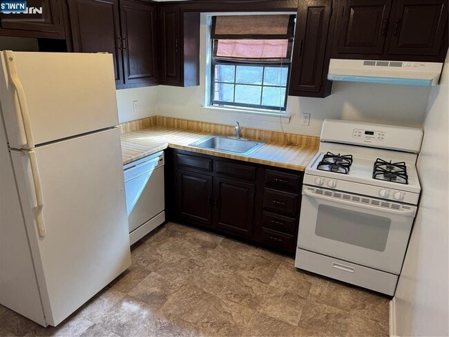 Photo - 252 Collignon Way Unit 3B