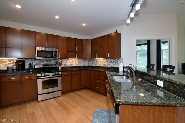 Photo - 1403 Copper Unit 307