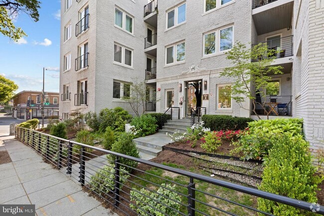 Building Photo - 329 Rhode Island Ave NE Unit 303 Rental