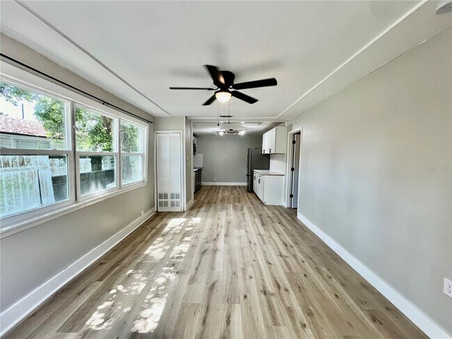 Photo - 1709 E Chelsea St