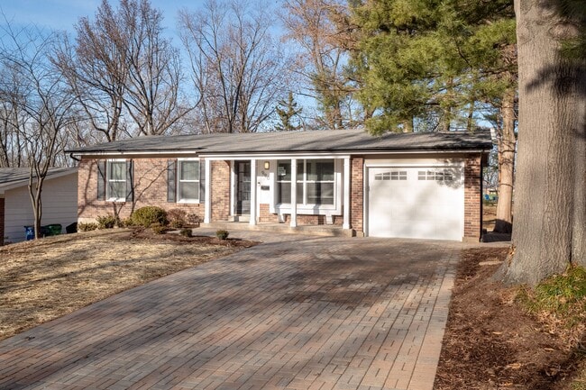 Photo - 9907 Gilbrook Ave House