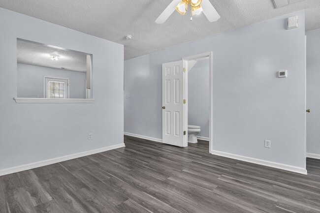 Photo - 2 Bed 2.5 Bath Townhome