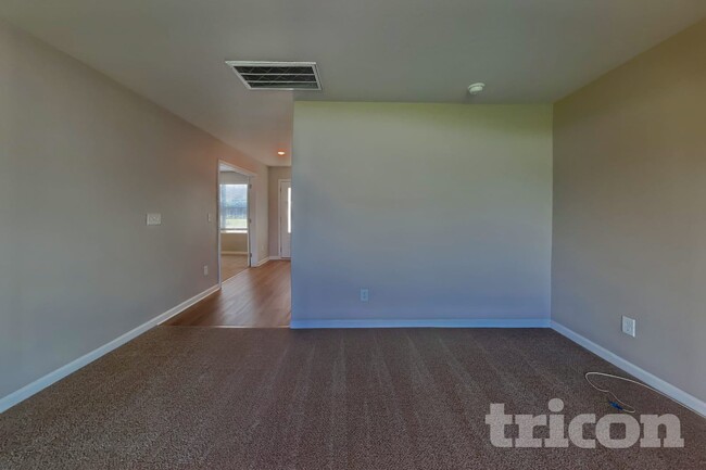 260 Chedworth Dr