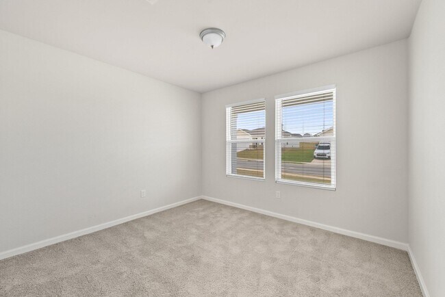 Photo - 630 Whispering Creek Ave