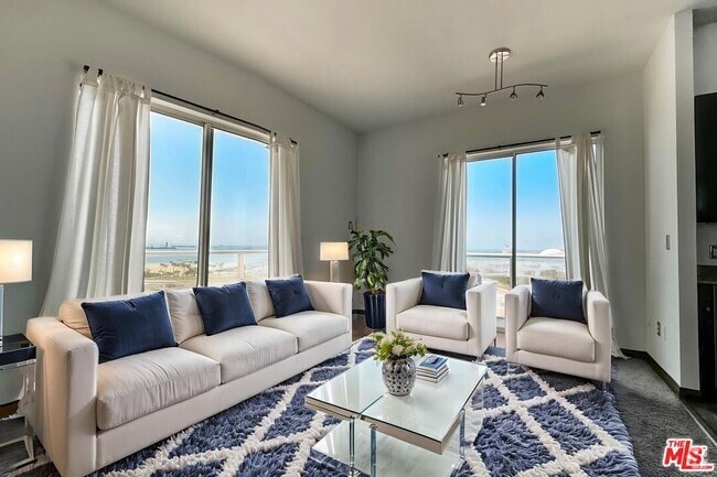 Building Photo - 488 E Ocean Blvd Unit 1102 Rental