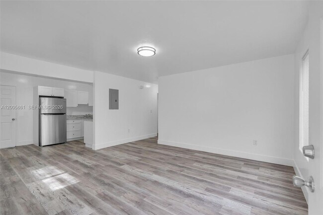 Photo - 265 NE 55th Terrace Unidad 1