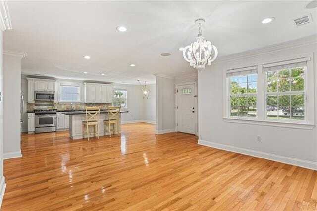 Photo - 940 French St
