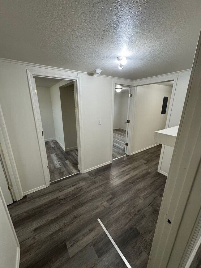 Photo - Charming 3-Bedroom with fresh new interior!