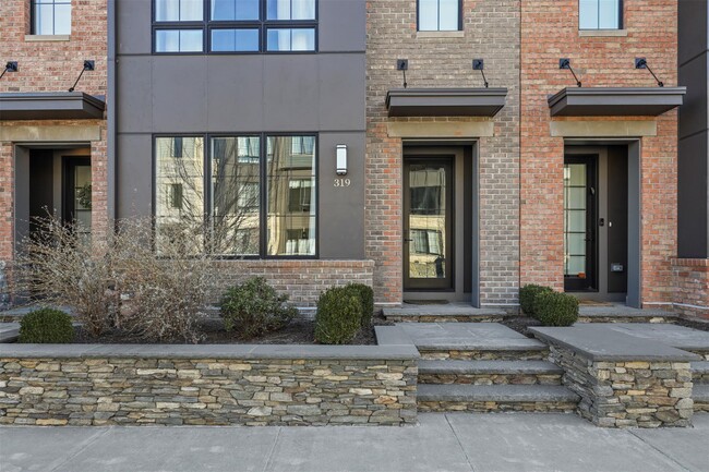 Photo - 319 Palisades Blvd Townhome