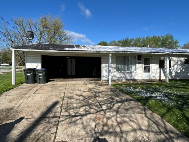 Photo - 1882 Paul Dr