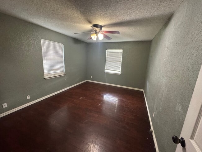 Photo - 1713 Bingham Ave