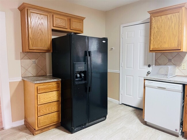 Photo - 2422 Eagle St