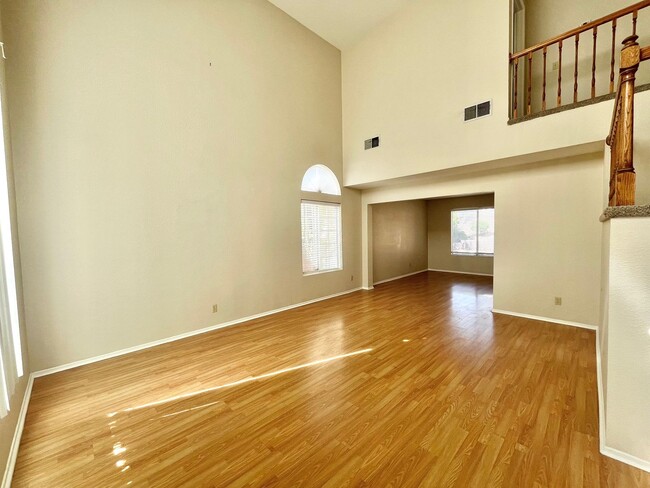 Photo - Gorgeous 4 Bedroom Home with Pool & Spa Located in The Lakes