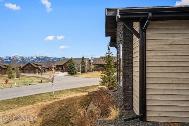 Photo - 75 Highnoon Way Unidad A