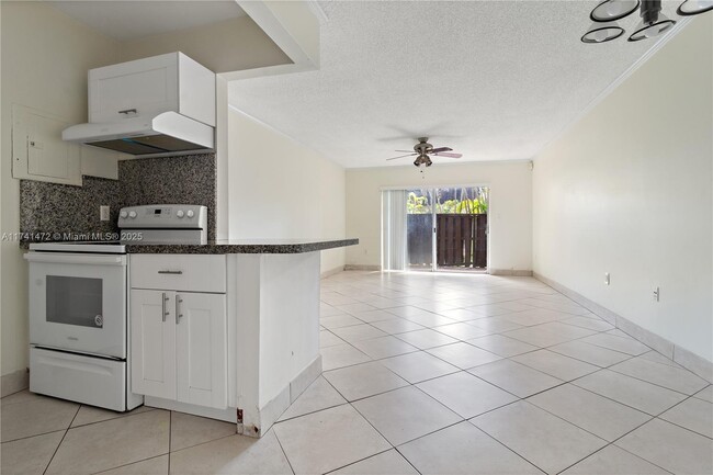 Photo - 13712 SW 90th Ave Condo Unit 6