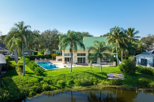 Building Photo - 10381 SE Jupiter Narrows Dr Rental