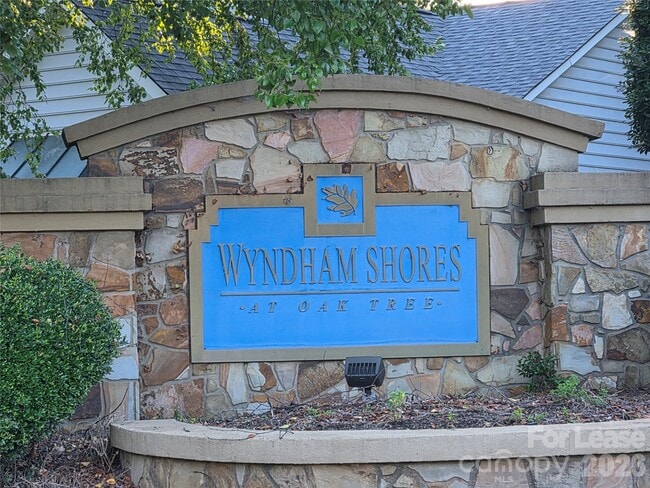 Photo - 112 Spring Grove Dr