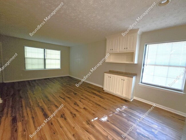 Photo - 5183 Suggs St
