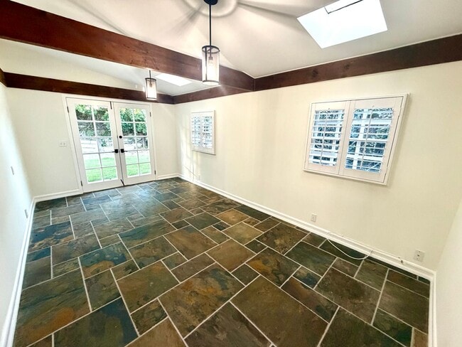 Photo - 4 Bedroom Beautiful Tustin Cul-De-Sac Home