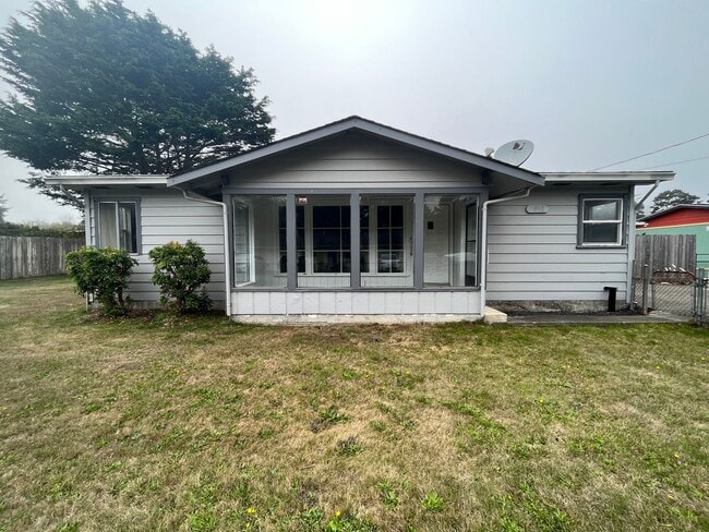 Building Photo - 1810 Columbus Ave Unit 1810 Columbus Ave