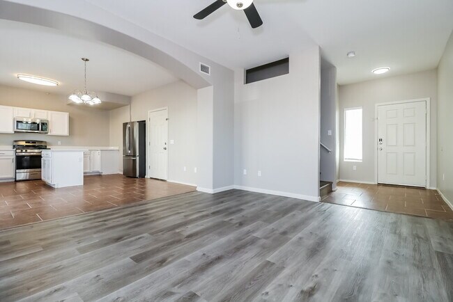 Photo - 7010 S 41st Dr