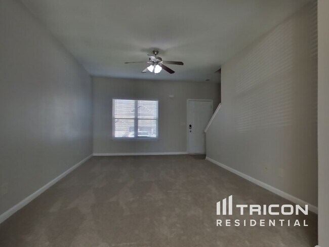 Photo - 46 Wyndham Ct