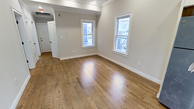 76 Cross St Unit 2