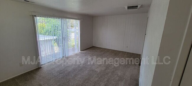 Photo - 752 Irving St Unit 752 Apt 3