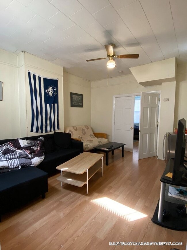 Building Photo - 59 Lubec St