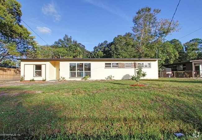 Building Photo - 3013 Newell Blvd Rental