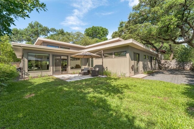 Photo - 2302 Rundell Pl