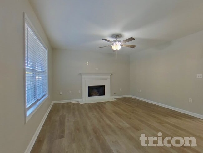 Photo - 150 Whetstone Way