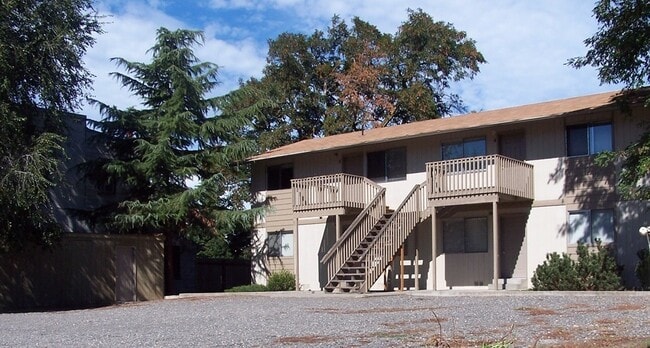 Building Photo - 705 Lyle Ave Unit 2