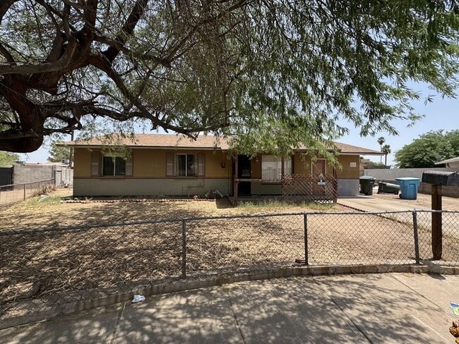 Building Photo - 6316 W Catalina Dr Rental