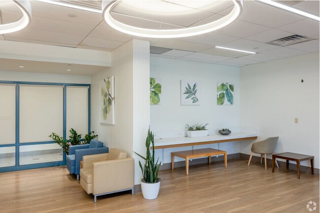 Casa adosada: Club dentro del complejo - Grace West Manor