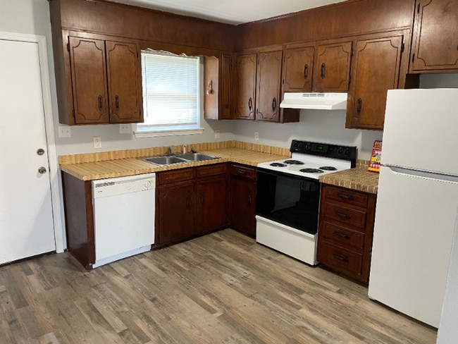 Photo - 4812 Tradewinds Dr