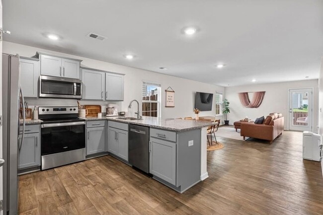 Photo - Wonderful Four Bedroom Home. Minutes Away ...