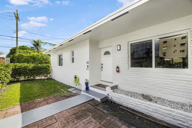 Photo - 3690 SW 9th Terrace