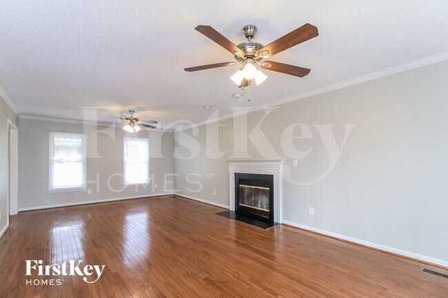 Photo - 3110 Glenshire Dr