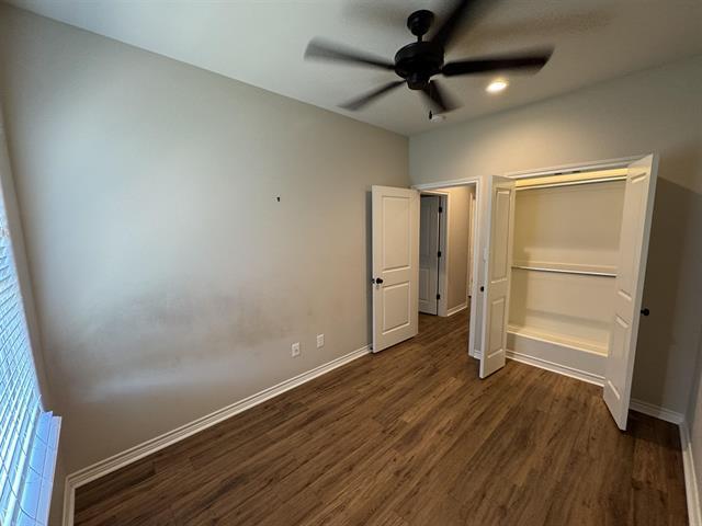 Photo - 5670 Shadowbend Cir N