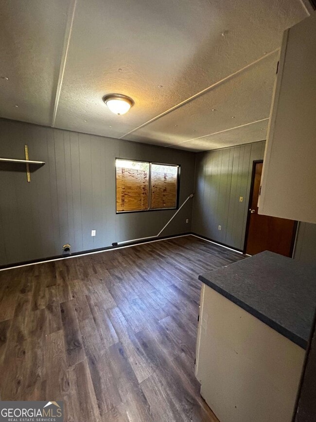 Photo - 2891 Village Green Dr