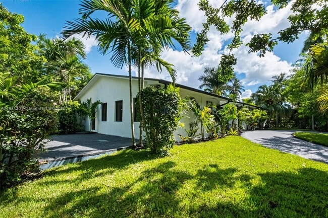 Building Photo - 7401 Miami View Dr Rental