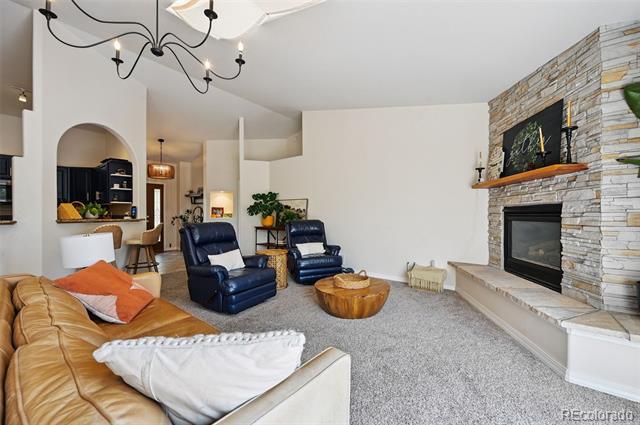 Photo - 11395 Calgary Rd