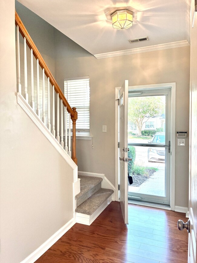Photo - 413 Colwick Ln